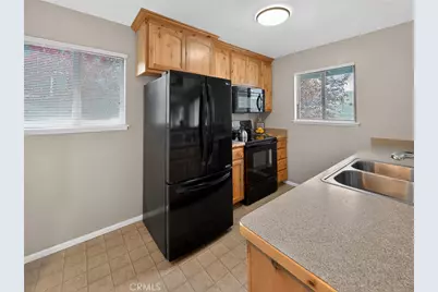 801 Sierra Vista Way Apt 44, Yreka, CA 96097 - Photo 29