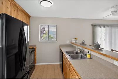 801 Sierra Vista Way Apt 44, Yreka, CA 96097 - Photo 15