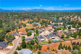 1935 Tarmac, Redding, CA 96003 - Photo 53