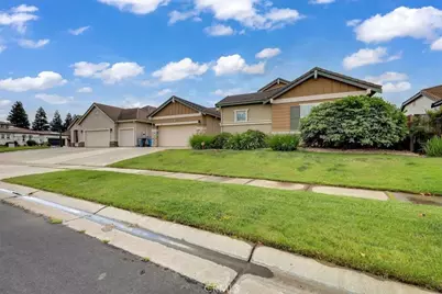 1410 Night Heron Street, Plumas Lake, CA 95961 - Photo 3