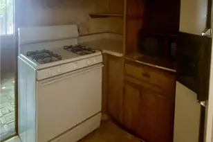 1893 Kenyon Dr, Redding, CA 96001 - Photo 11