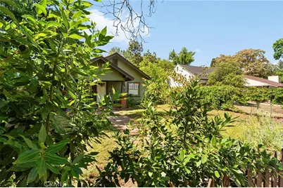 1178 E 8th Street, Chico, CA 95928 - Photo 13