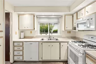 982 E Lassen Ave, Chico, CA 95973 - Photo 13