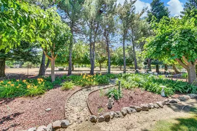 1880 Inghram, Corning, CA 96021 - Photo 5