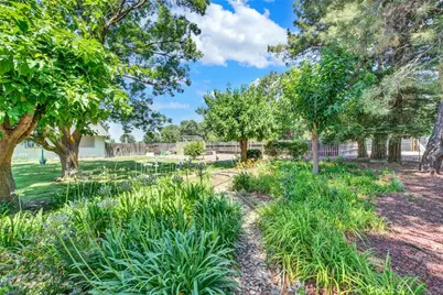 1880 Inghram, Corning, CA 96021 - Photo 7