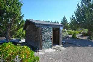 7021 Quarry Rd, Weed, CA 96094 - Photo 3