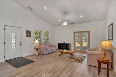 14091 Skyway, Magalia, CA 95954 - Photo 3
