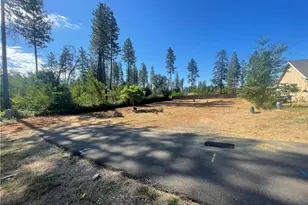 1394 Salisbury Ln, Paradise, CA 95969 - Photo 1