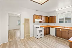 1038 W 5th St, Chico, CA 95928 - Photo 7