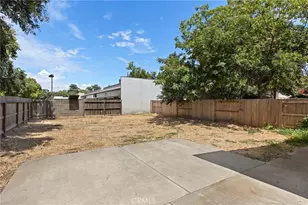 1038 W 5th St, Chico, CA 95928 - Photo 17