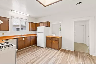 1038 W 5th Street, Chico, CA 95928 - Photo 5