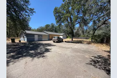 1672 Lake, Redding, CA 96003 - Photo 3