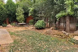 8 Hemming Ln, Chico, CA 95973 - Photo 17