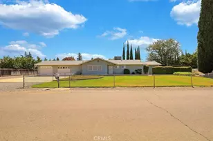 2158 Holcomb Ave, Yuba City, CA 95993 - Photo 3