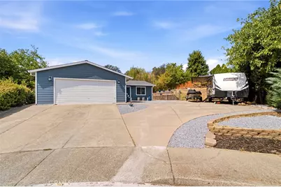 1045 Jaxon Way, Redding, CA 96003 - Photo 3