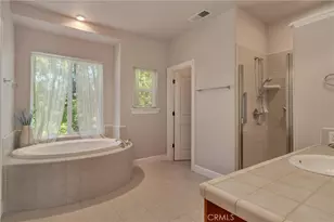 122 Secluded Oaks Ct, Chico, CA 95928 - Photo 5