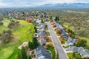 2132 Hope Ln, Redding, CA 96003 - Photo 35