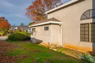 2132 Hope Ln, Redding, CA 96003 - Photo 47