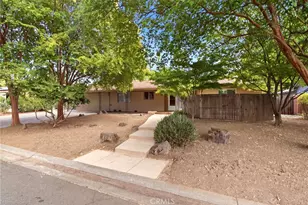 33 Lawnwood Dr, Chico, CA 95926 - Photo 1