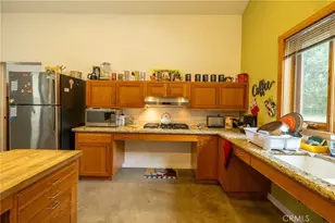 904 W 12th Ave, Chico, CA 95926 - Photo 23