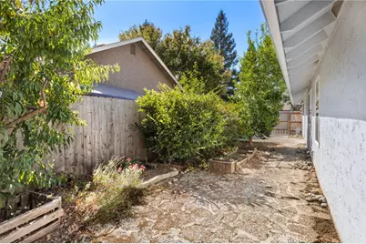 1048 Gateway, Chico, CA 95926 - Photo 27