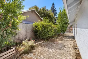 1048 Gateway, Chico, CA 95926 - Photo 27