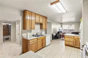 390 Ash St, Chico, CA 95926 - Photo 7