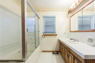 1122 W 124th St, Los Angeles, CA 90044 - Photo 19