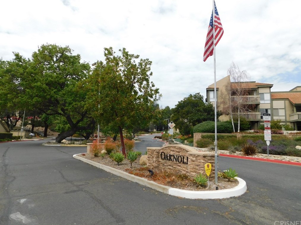 786 Birchpark Cir, Thousand Oaks CA  91360-7213 exterior