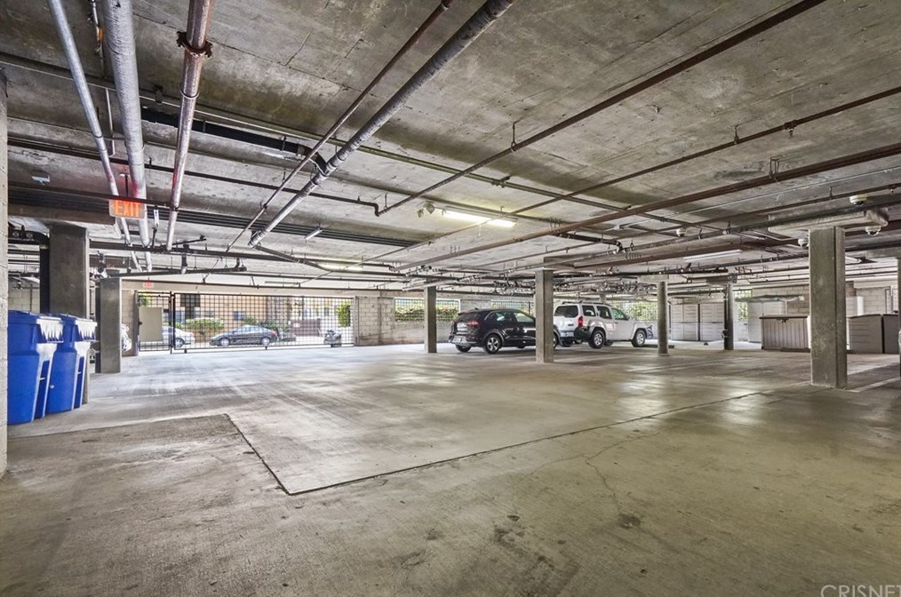 3561 Clarington Ave, Los Angeles CA  90034-4900 exterior