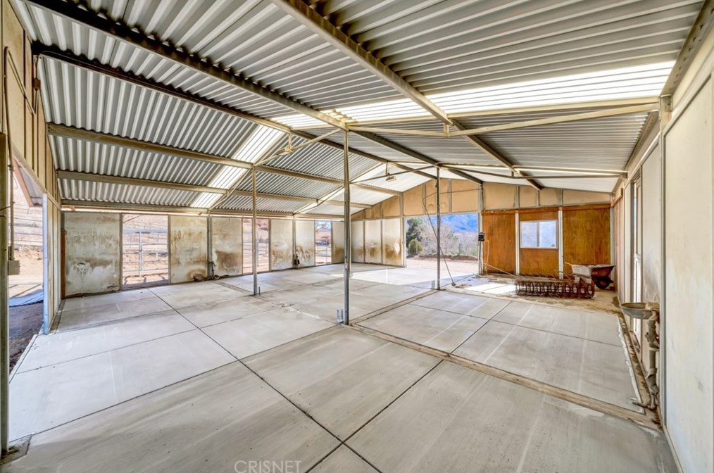 8545 Calva St, Palmdale CA  93551-7230 exterior