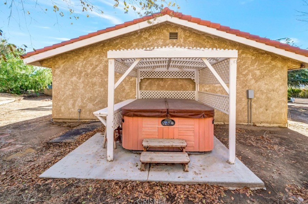8545 Calva St, Palmdale CA  93551-7230 exterior