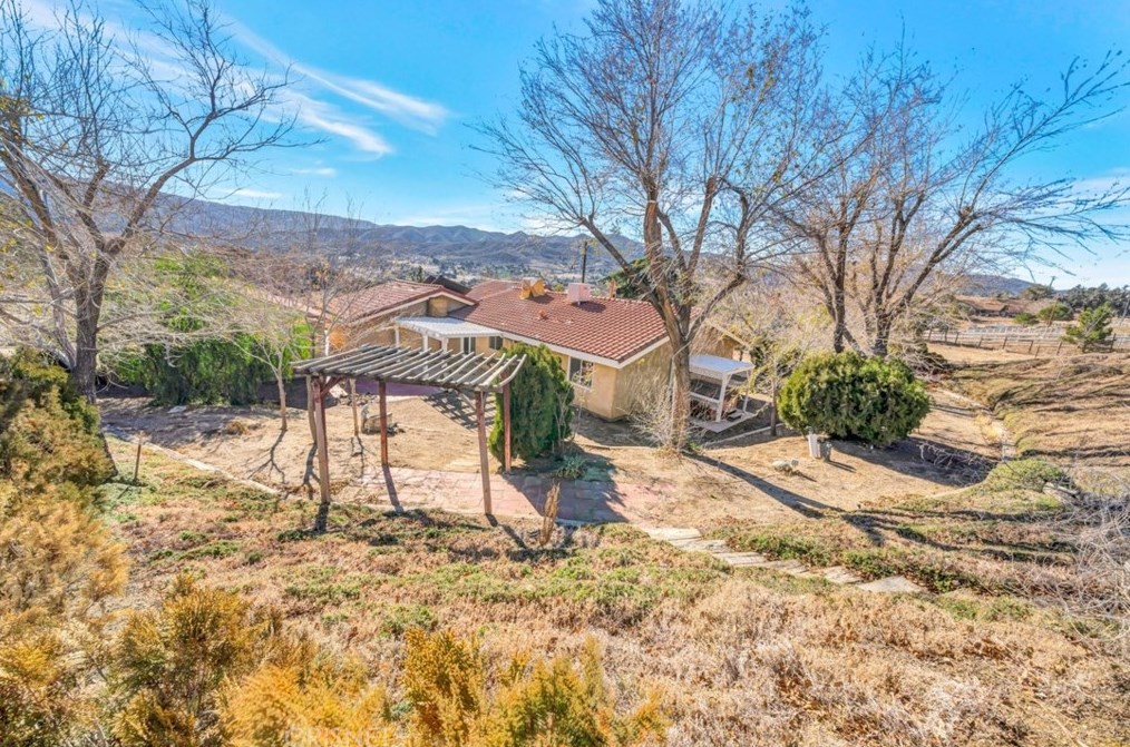 8545 Calva St, Palmdale CA  93551-7230 exterior