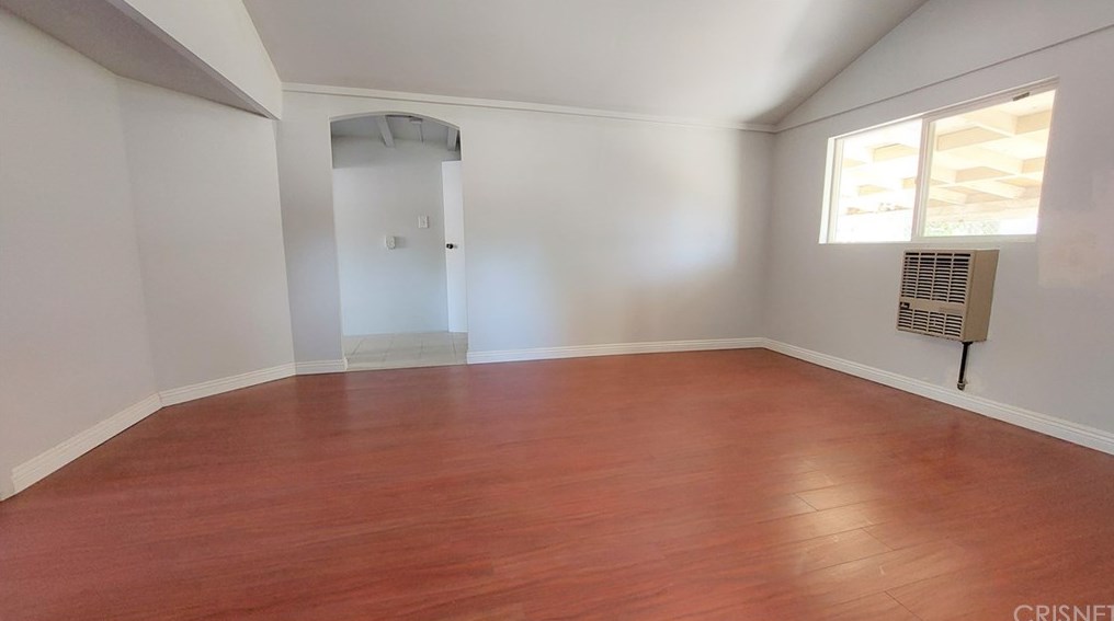 68 Val Monte St, Banning CA  92220-5933 exterior