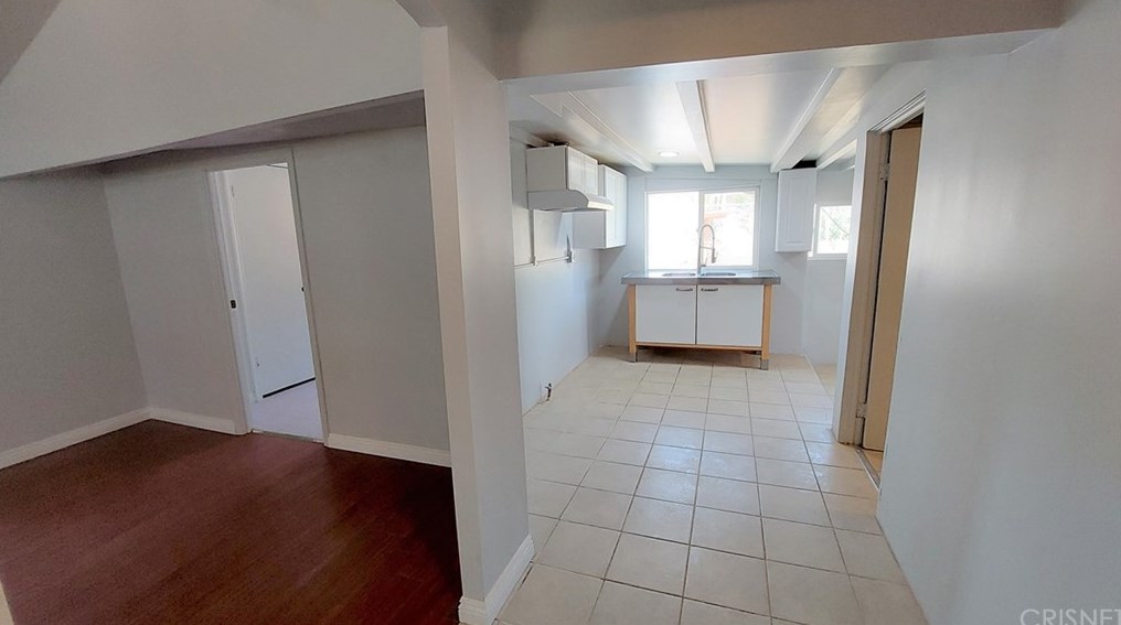 68 Val Monte St, Banning CA  92220-5933 exterior