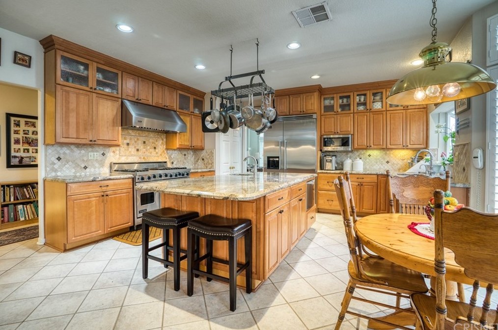 5351 Ladera Crest Dr, Los Angeles CA  exterior