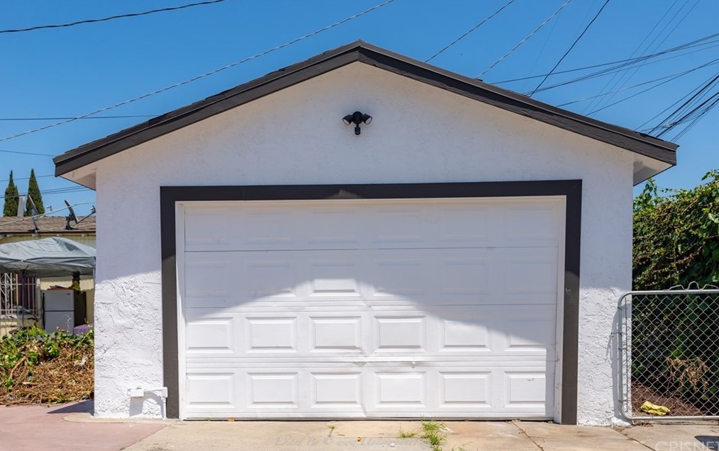 1158 52nd St, Los Angeles CA  90011-4704 exterior