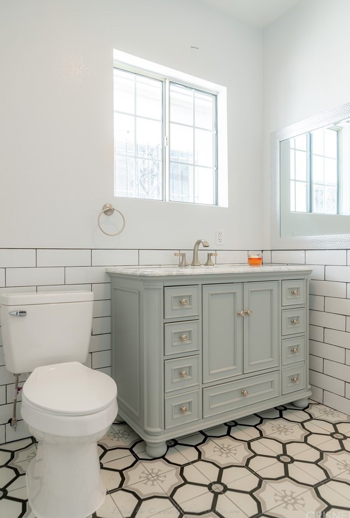 1158 52nd St, Los Angeles CA  90011-4704 exterior