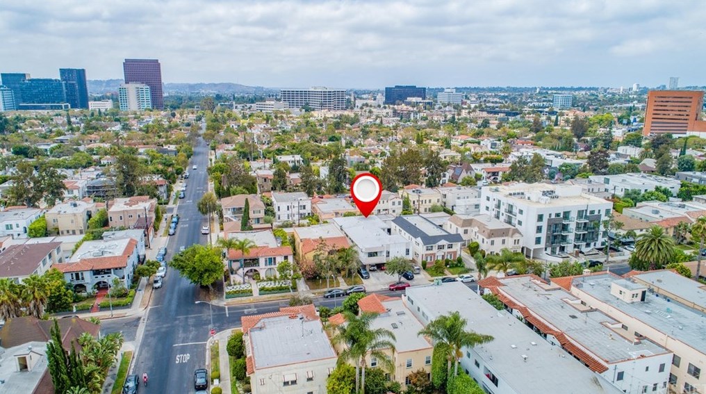8312 Blackburn Ave, Los Angeles CA  90048-4261 exterior