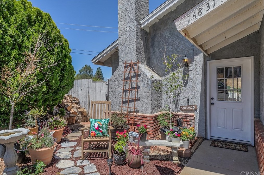 14831 Sandy Ridge Rd, Leona Valley, CA 93532