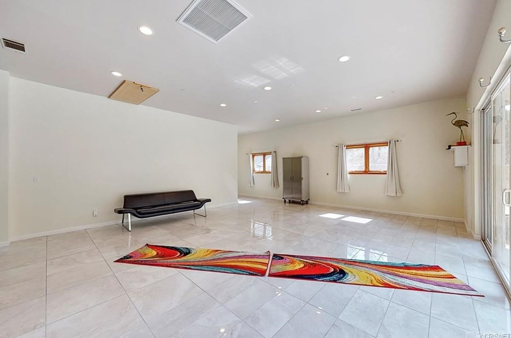 32050 Cedarcroft Rd, Acton CA  93510-2118 exterior