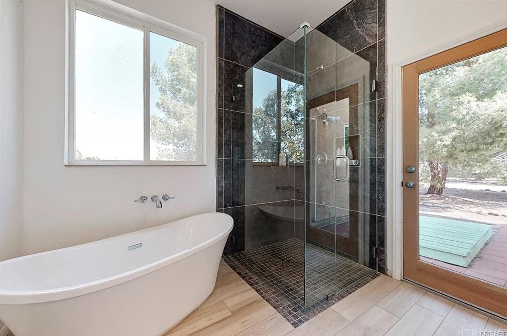 32050 Cedarcroft Rd, Acton CA  93510-2118 exterior
