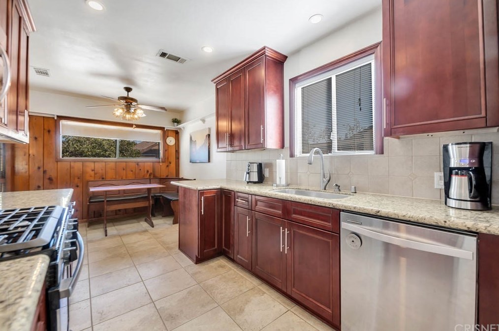 18649 Willard St, Los Angeles CA  91335-1256 exterior