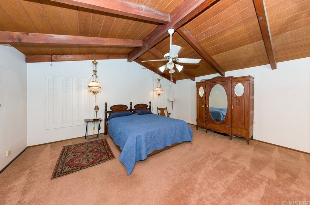 11150 Gerald Ave, San Fernando CA 91344-2601 exterior