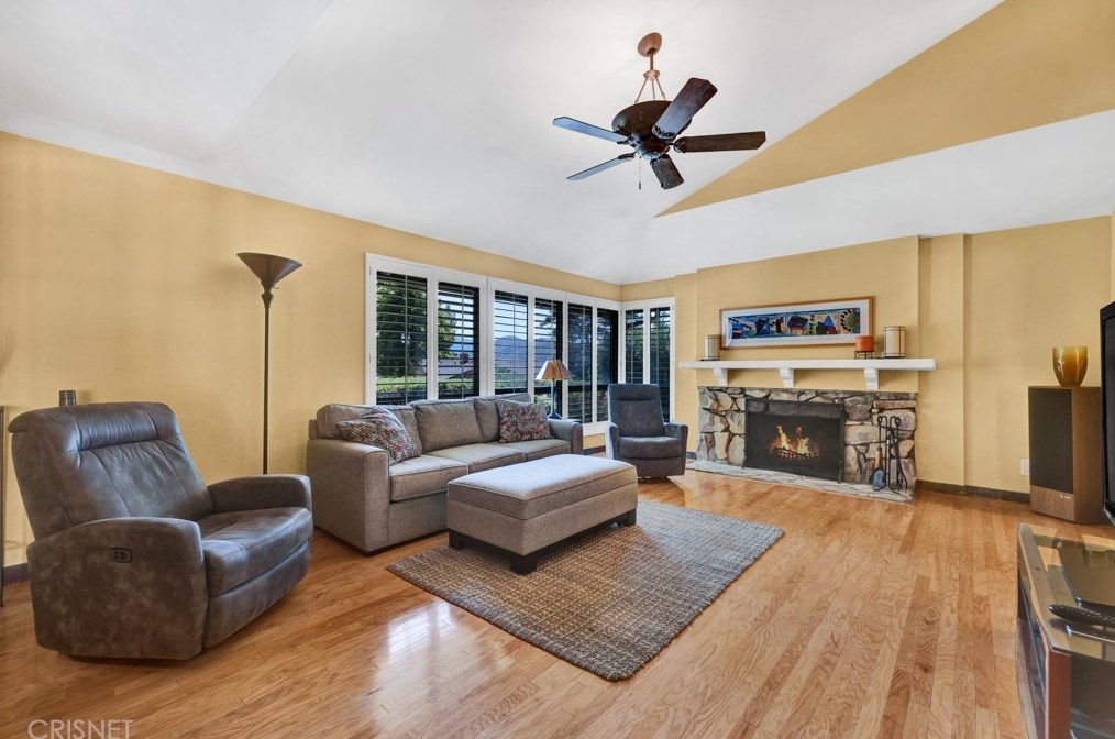 27345 Provident Rd, Calabasas, CA 91301