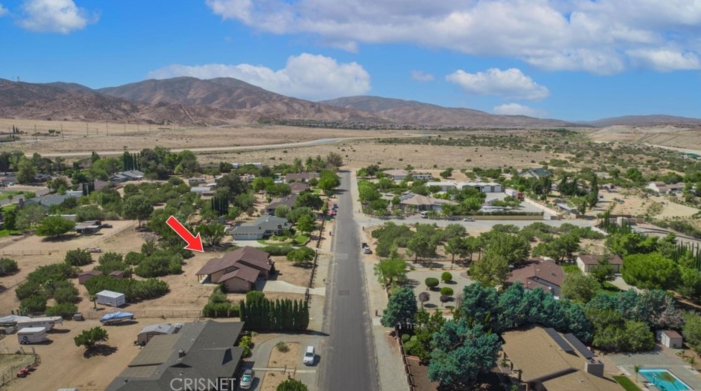 712 Avenue, Palmdale CA  93551-7708 exterior