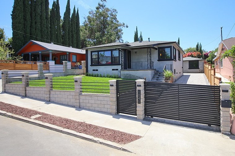 1041 Dexter St, Los Angeles CA  90042-2247 exterior