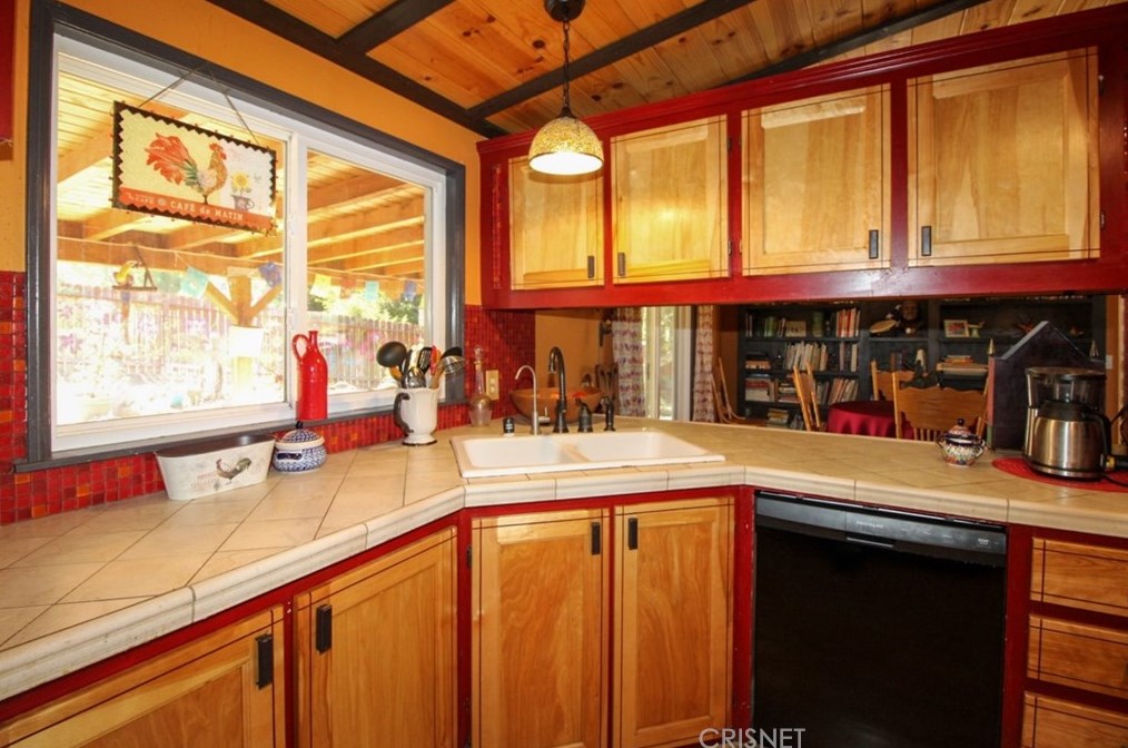 32416 Crown Valley Rd, Acton CA  93510-1991 exterior