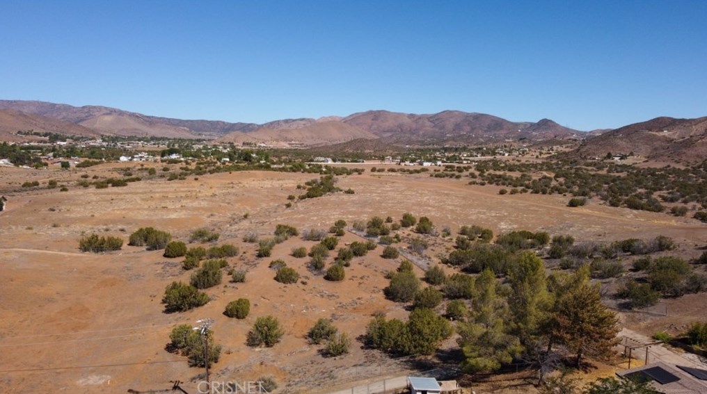 32416 Crown Valley Rd, Acton CA  93510-1991 exterior