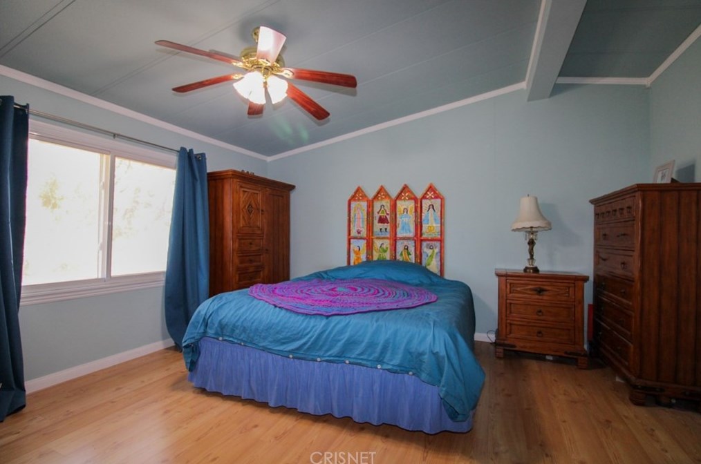 32416 Crown Valley Rd, Acton CA  93510-1991 exterior